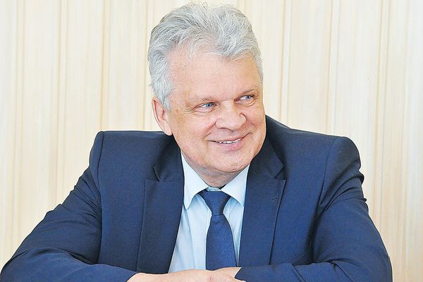 Виктор Казаков: В аграрных вузах вся техника устарела Виктор Казаков: В аграрных вузах вся техника устарела