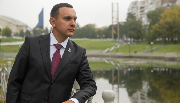 Максим Иванов