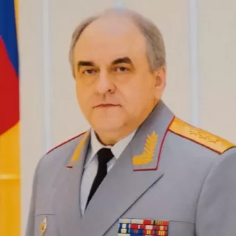 Азаров Виталий Михайлович